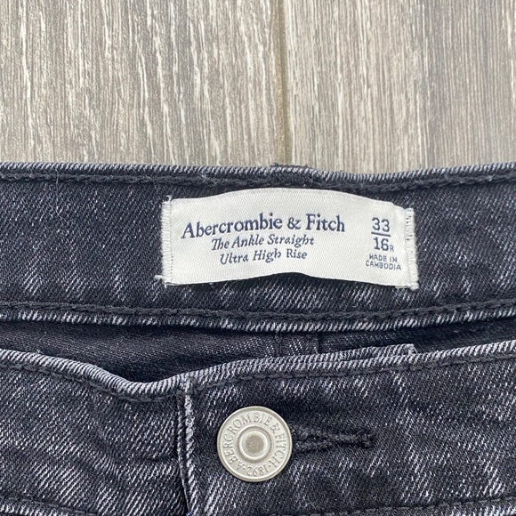 Abercrombie & Fitch - The Ankle Straight Ultra High Rise Jeans - Size 33/16 R - Picture 5 of 10